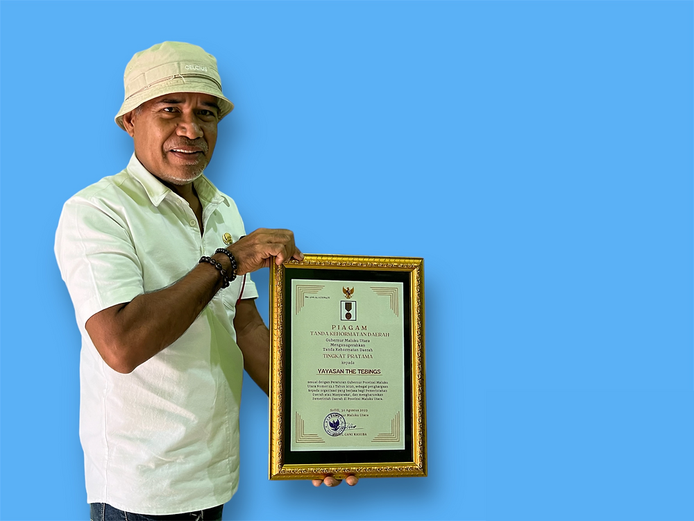 Penganugerahan Tanda Kehormatan Daerah